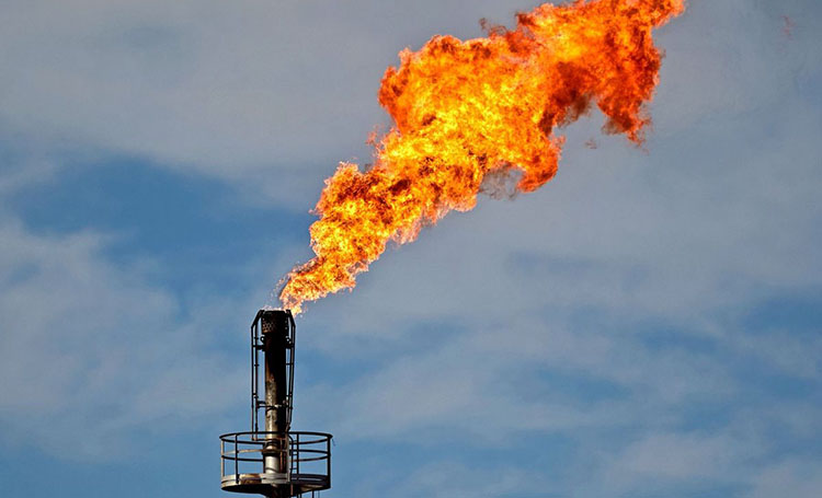 Ecuador oil company Petroecuador shuts down gas flares