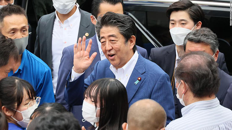 The yen rose after the shooting of former Prime Minister Abe