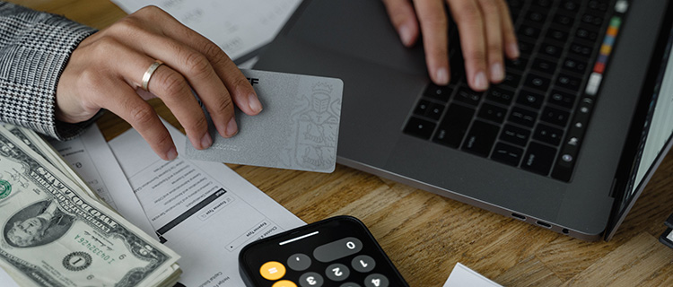 Deposits and withdrawals with AvaTrade in Latin America