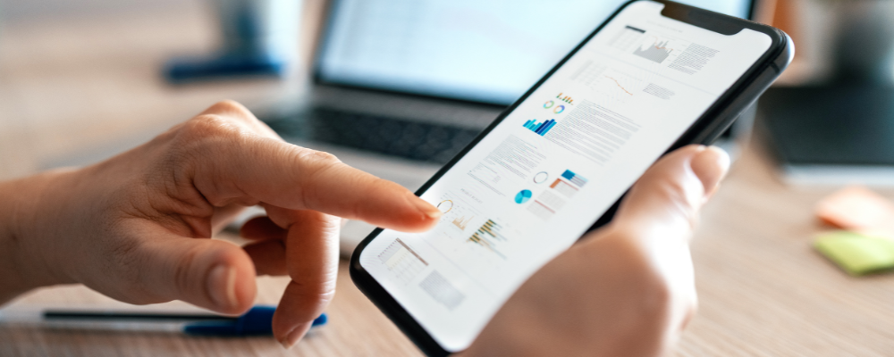 Exness MetaTrader mobile app