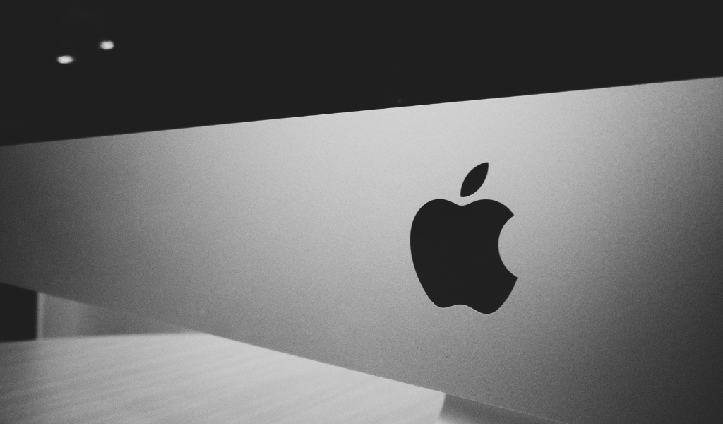 apple amazon shares frankfurt earnings