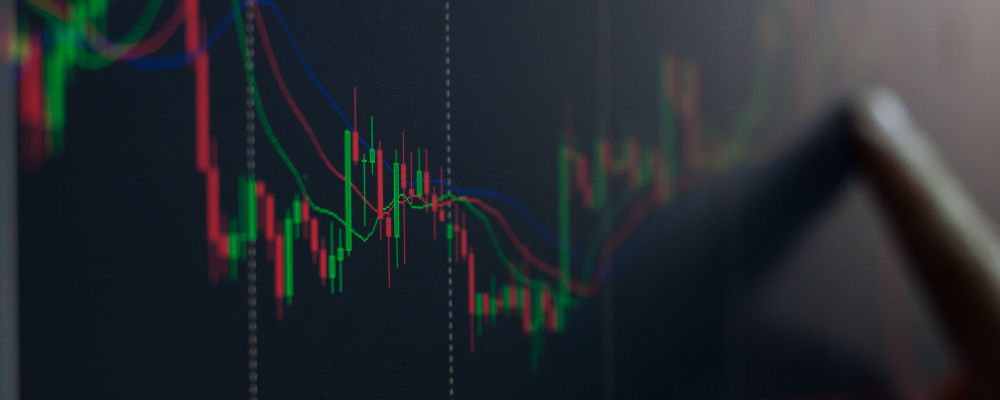 How does counter-trend trading work?