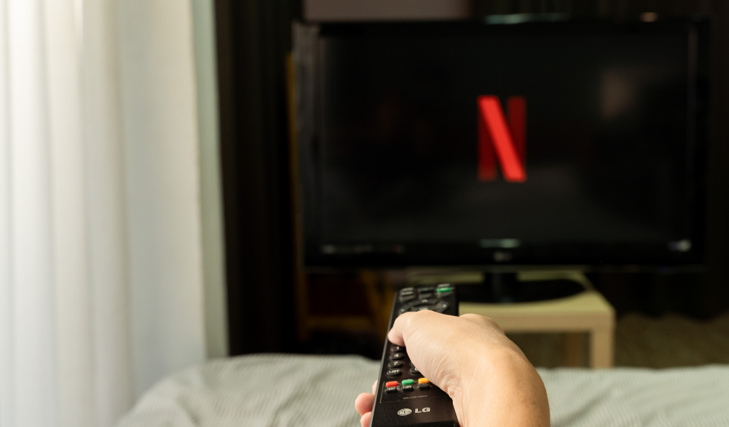 netflix stock outlook 2026 buy analysis