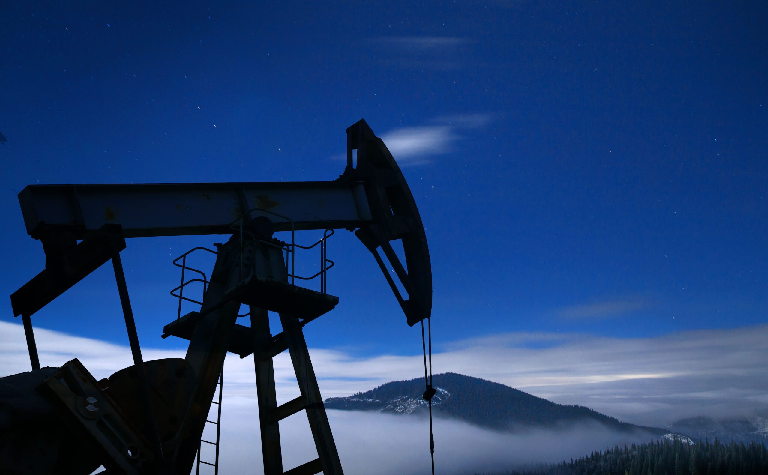 3 Oil ETFs Set to Surge If Crude Prices Keep Climbing